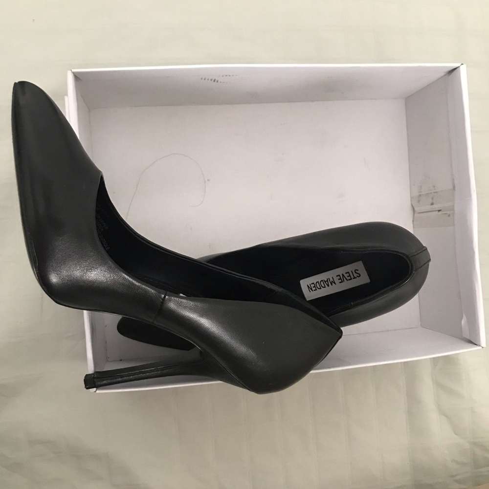 Steven Madden heels - Picture 3 of 7